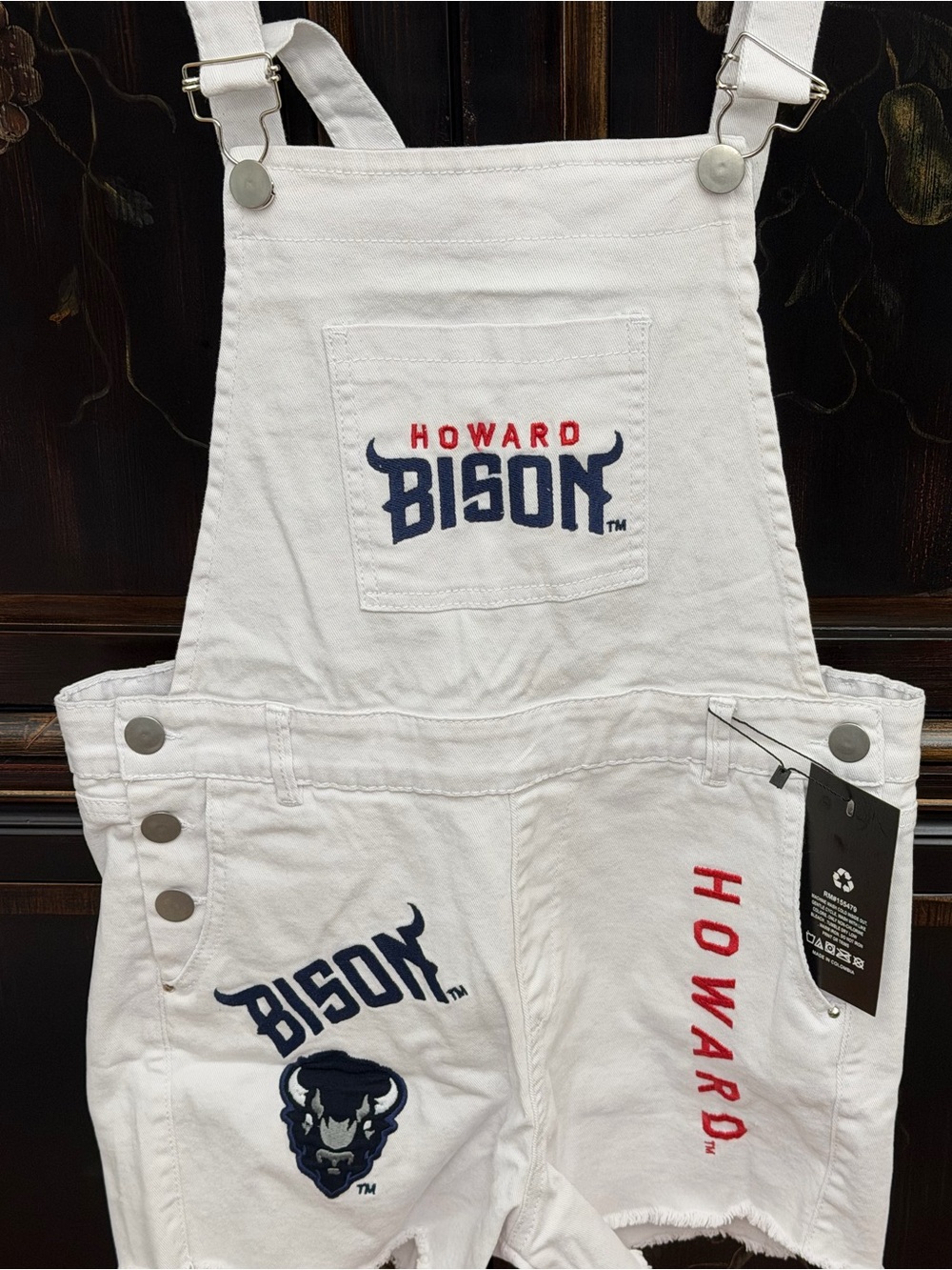 Fisll Denim Howard Bison White Denim Overalls Shorts NWT Size Large